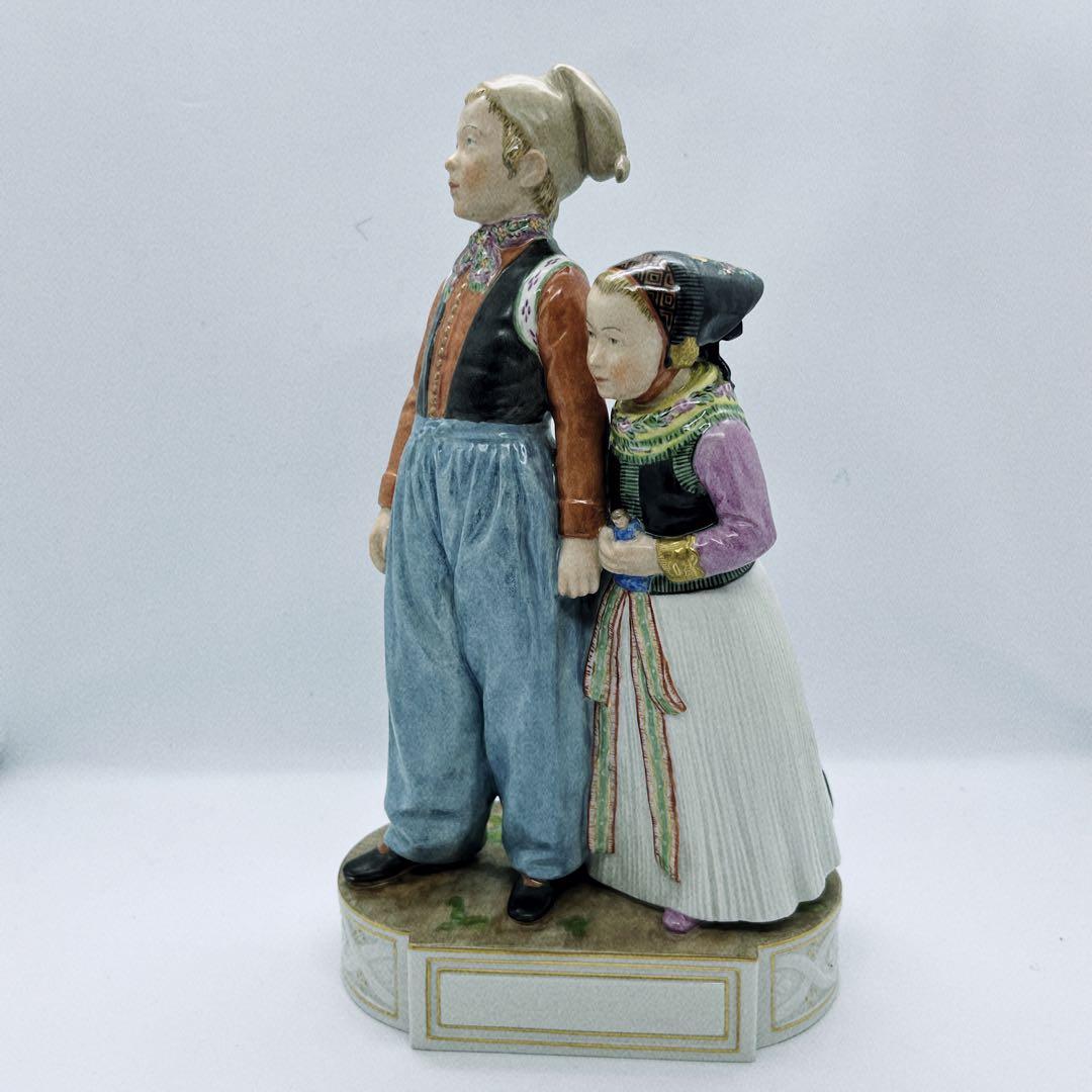 ロイヤルコペンハーゲン 民族衣装シリーズ　人形置物　アンティークフィギュリン