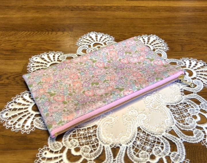 ラミネートマスク/通帳フラットポーチ  リバティ♥️ミシェル handmade