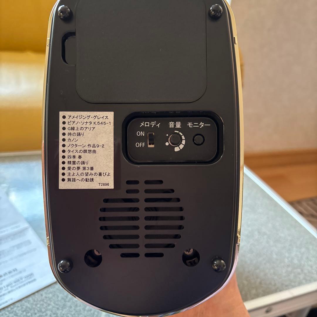 美品シチズン電波時計.毎正時メロディー付12曲、4ＲＮ427.説明書あり