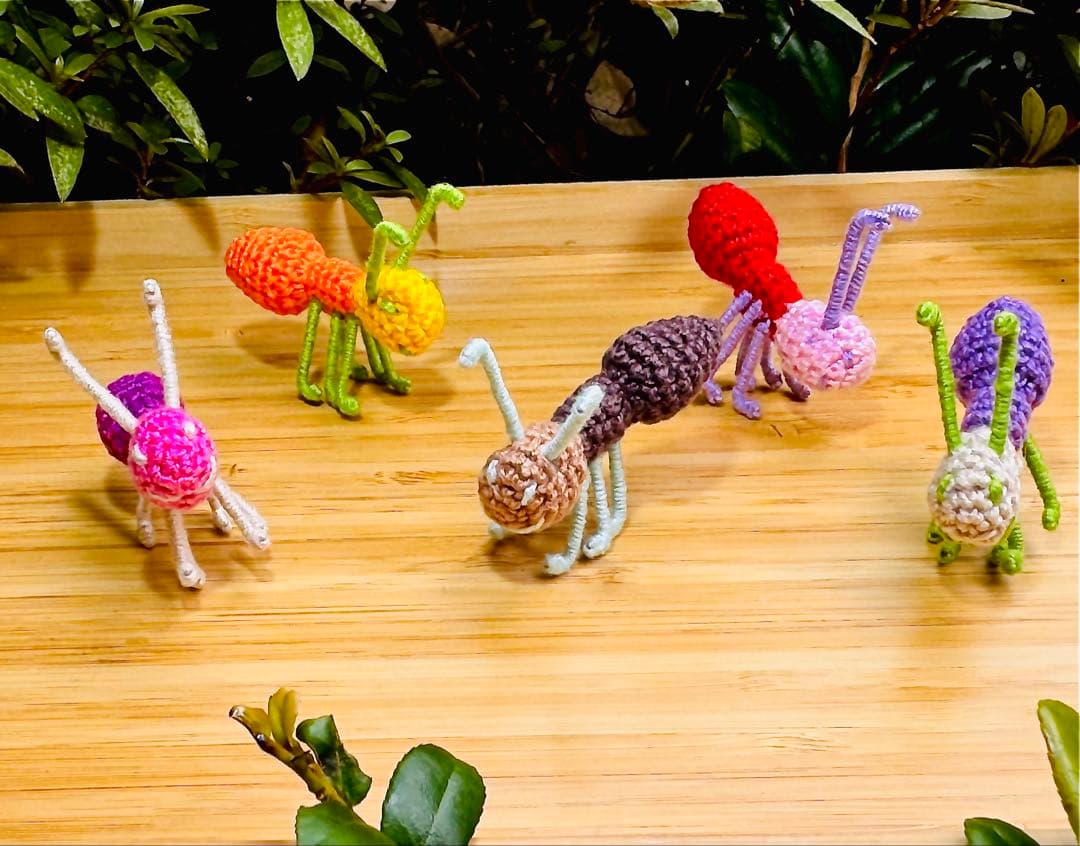 ハンドメイド クロシェ編み アリ 5体セット インテリア アート作品