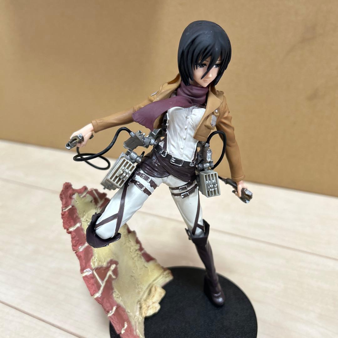 進撃の巨人　フィギュア　まとめ売り　ジャンク　エレン　ミカサ　4本