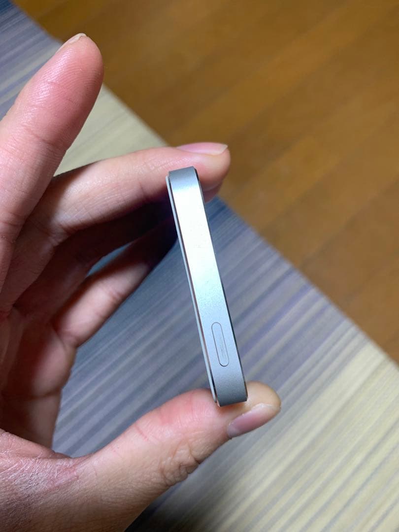 Apple iPhone 5S シルバー ✅