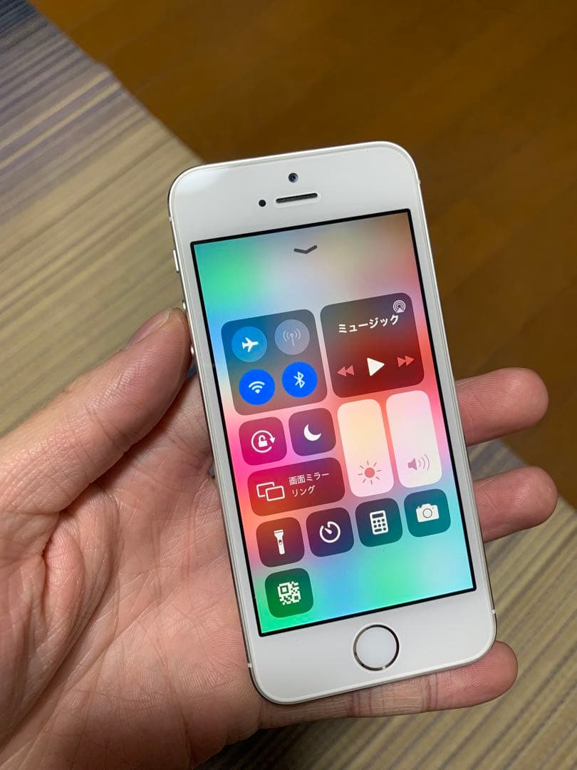 Apple iPhone 5S シルバー ✅