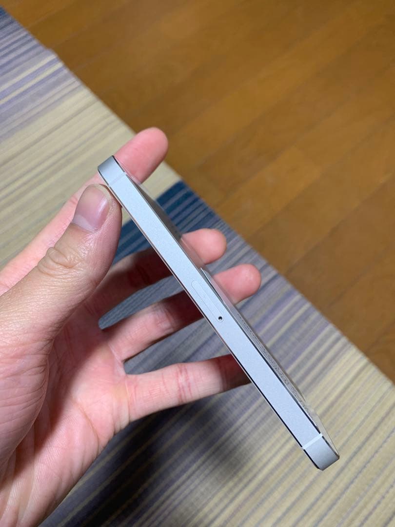 Apple iPhone 5S シルバー ✅