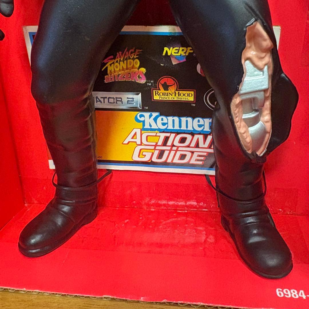 ターミネーター　フィギュア　アーノルドシュワルツネッガー