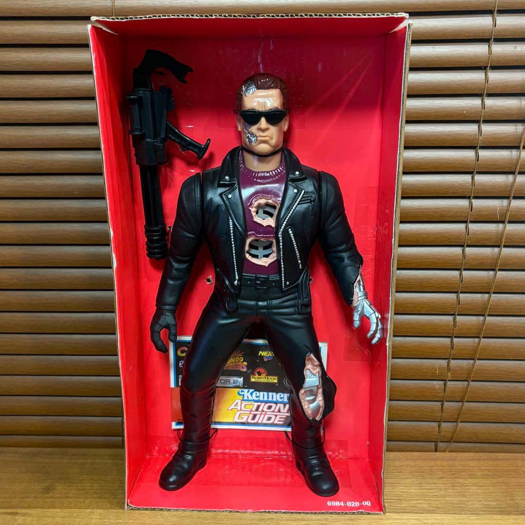 ターミネーター　フィギュア　アーノルドシュワルツネッガー