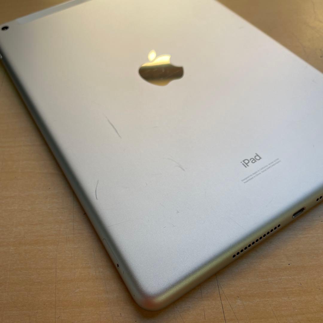 iPad 第7世代　Wi-Fi+Cellular　シルバー　32GB A2198