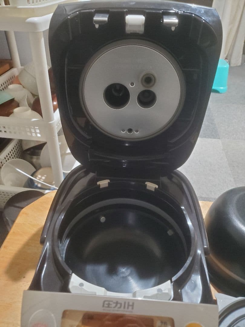 圧力式デジタル炊飯器