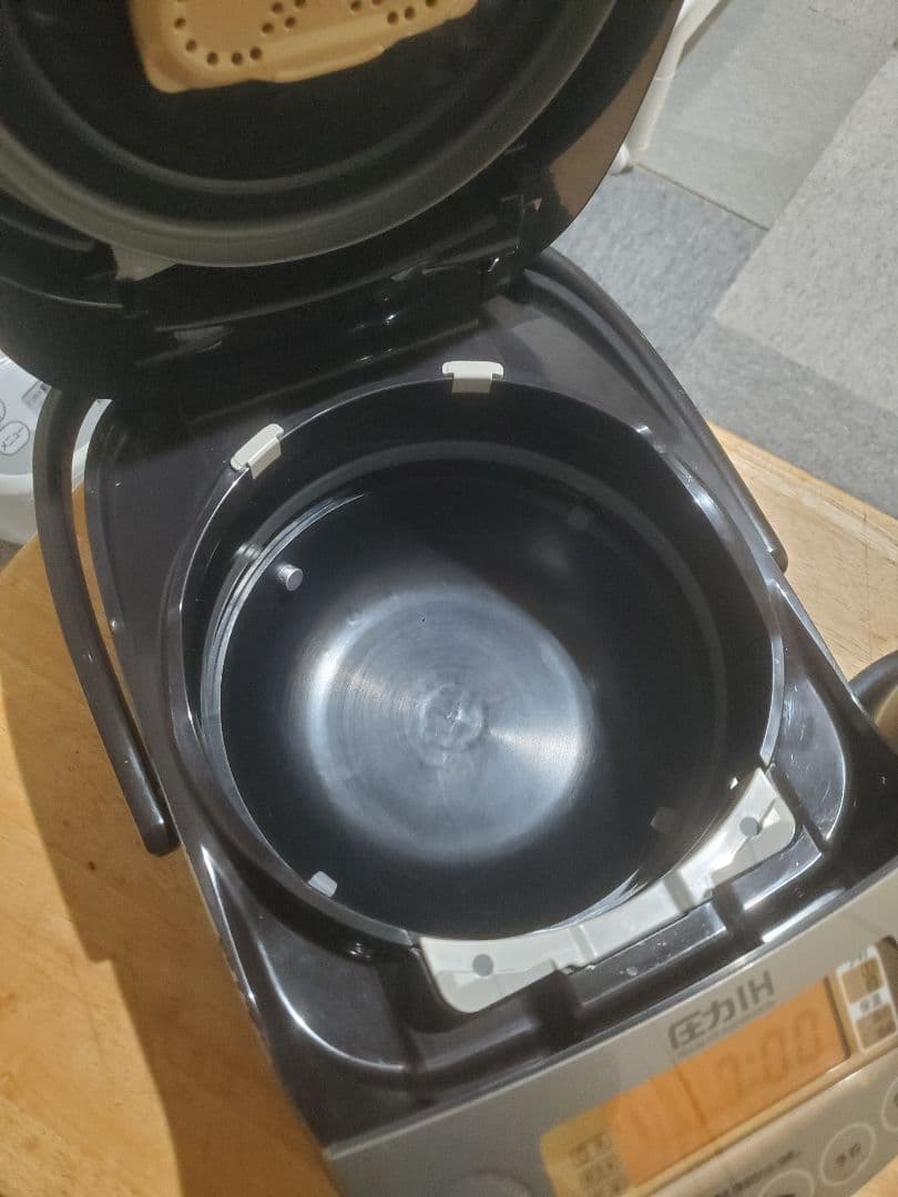 圧力式デジタル炊飯器