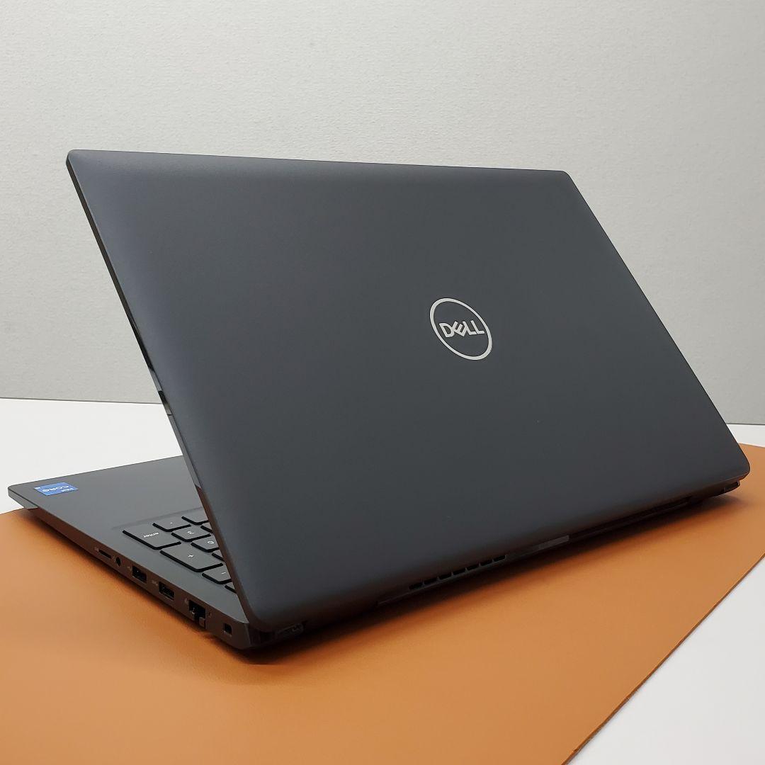 【商品番号1808】　DELL　15.6型ノートパソコン　 2022年製