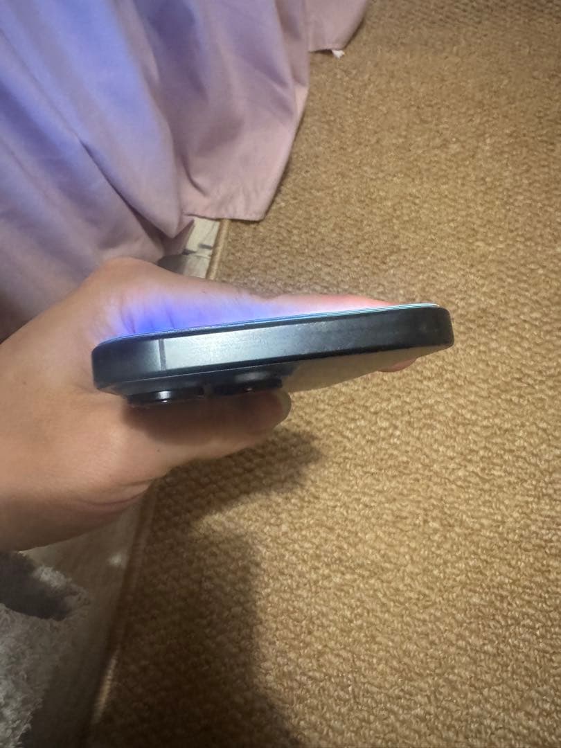 海外版iPhone 16 Pro Max 256GB,美品,バッテリーは100％