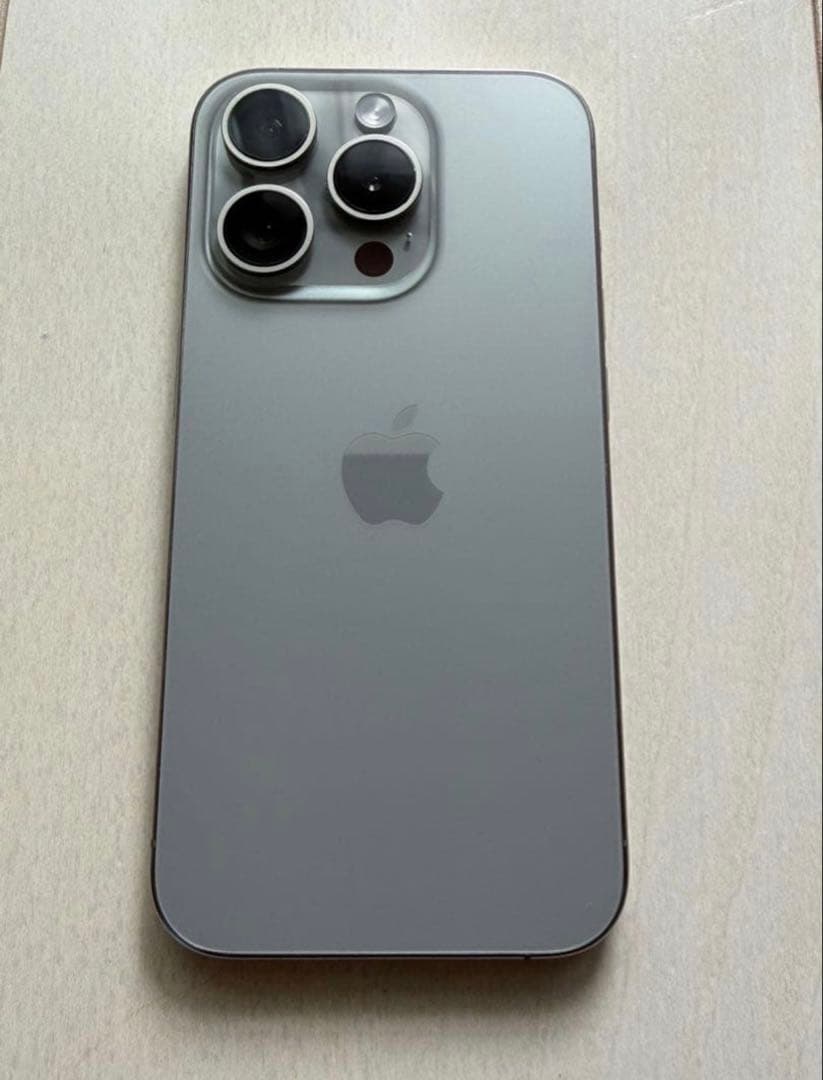 【美品】iPhone15pro本体