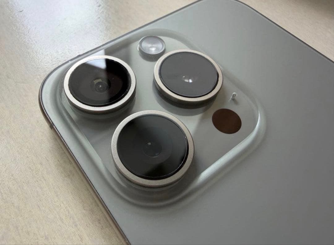 【美品】iPhone15pro本体