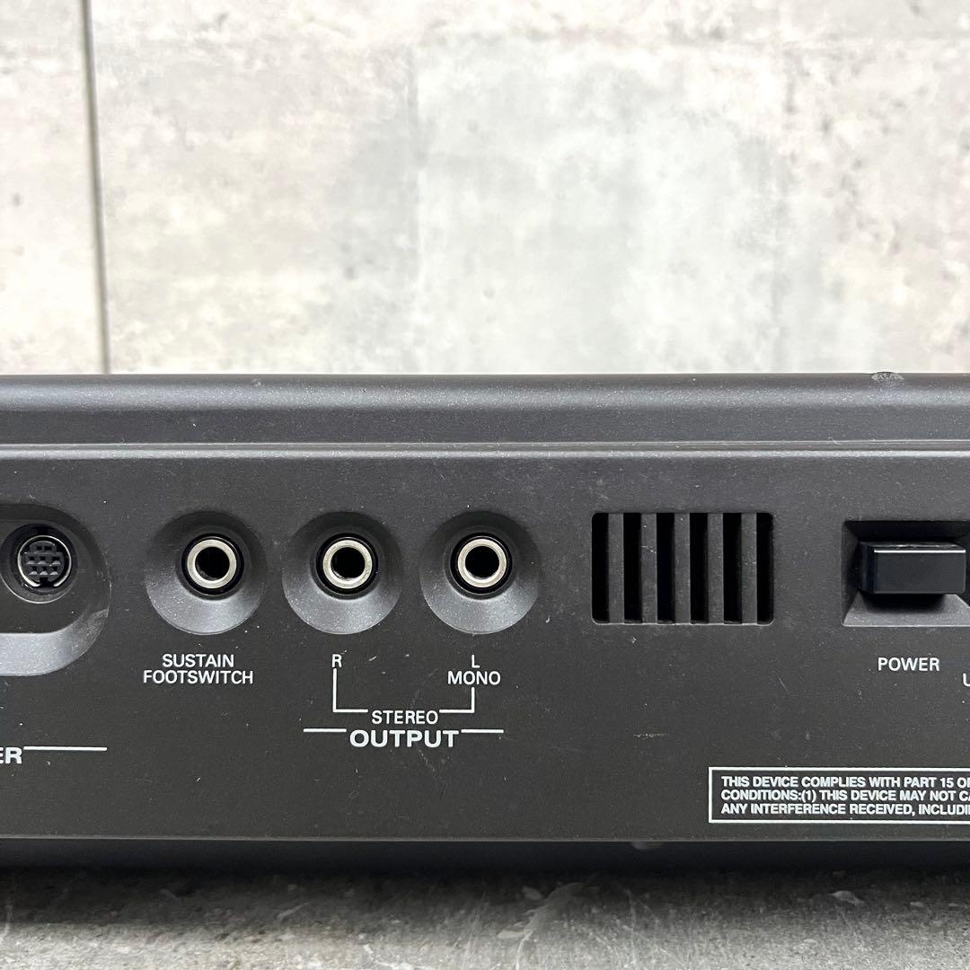 Roland シンセサイザー E-38 イタリア製