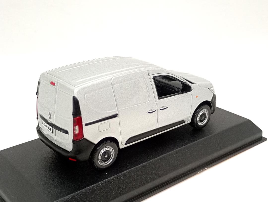 ノレブ 1/43 ルノー エクスプレス 2021 (シルバー)