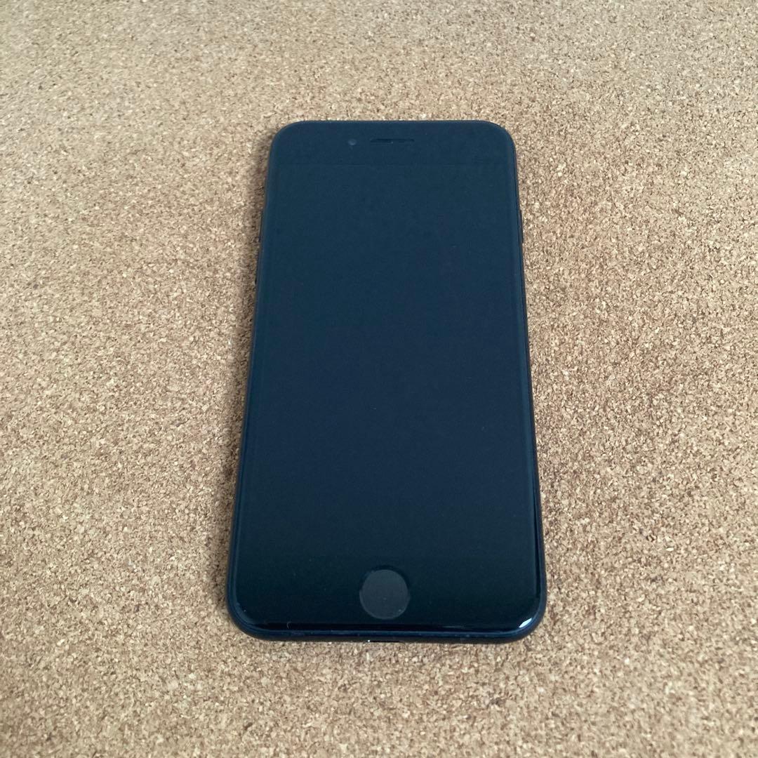 4161【早い者勝ち】美品☆電池新品☆iPhoneSE2 64GB SIMフリー