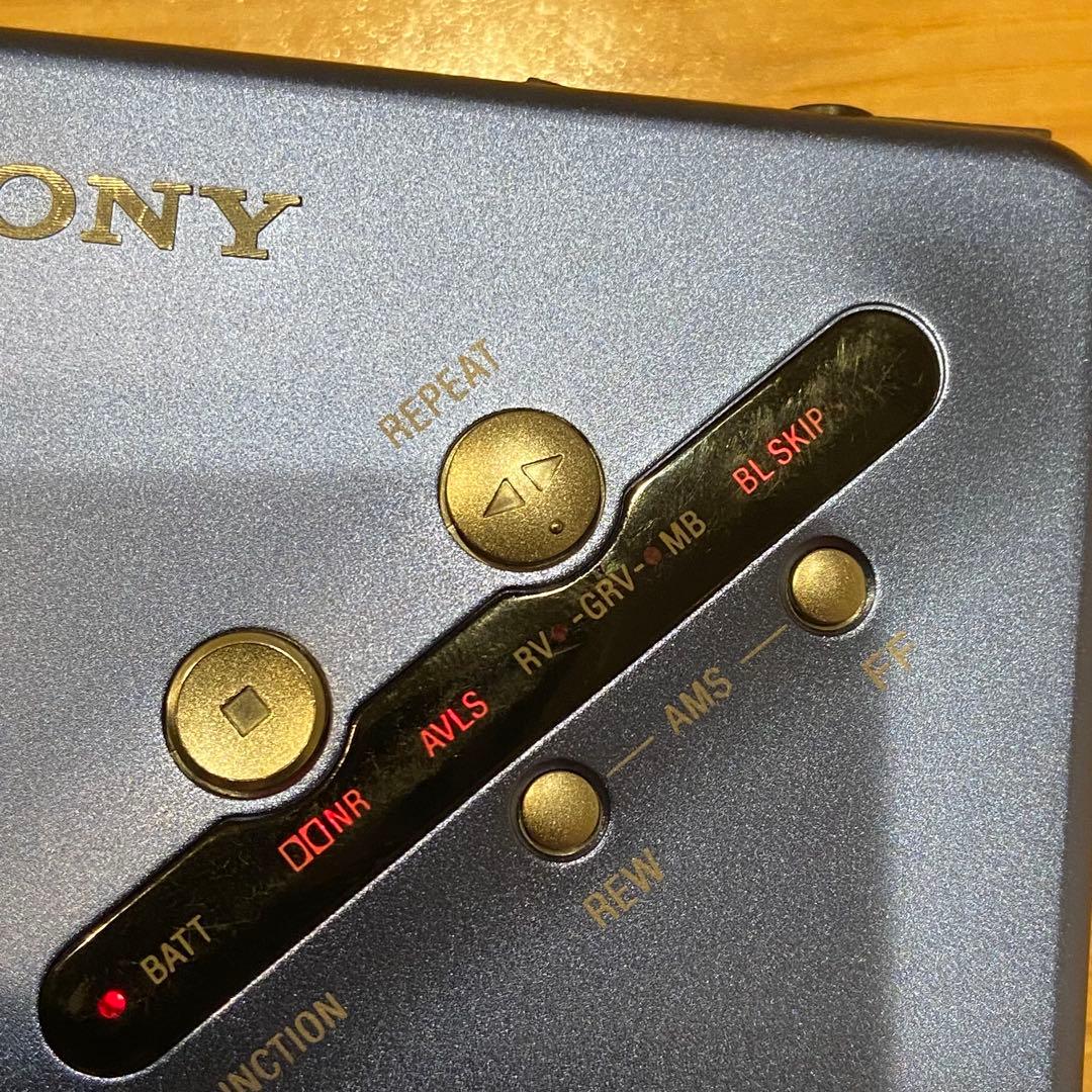 S*i様 【美品ジャンク】 SONY WALKMAN WM-EX677カセットウ