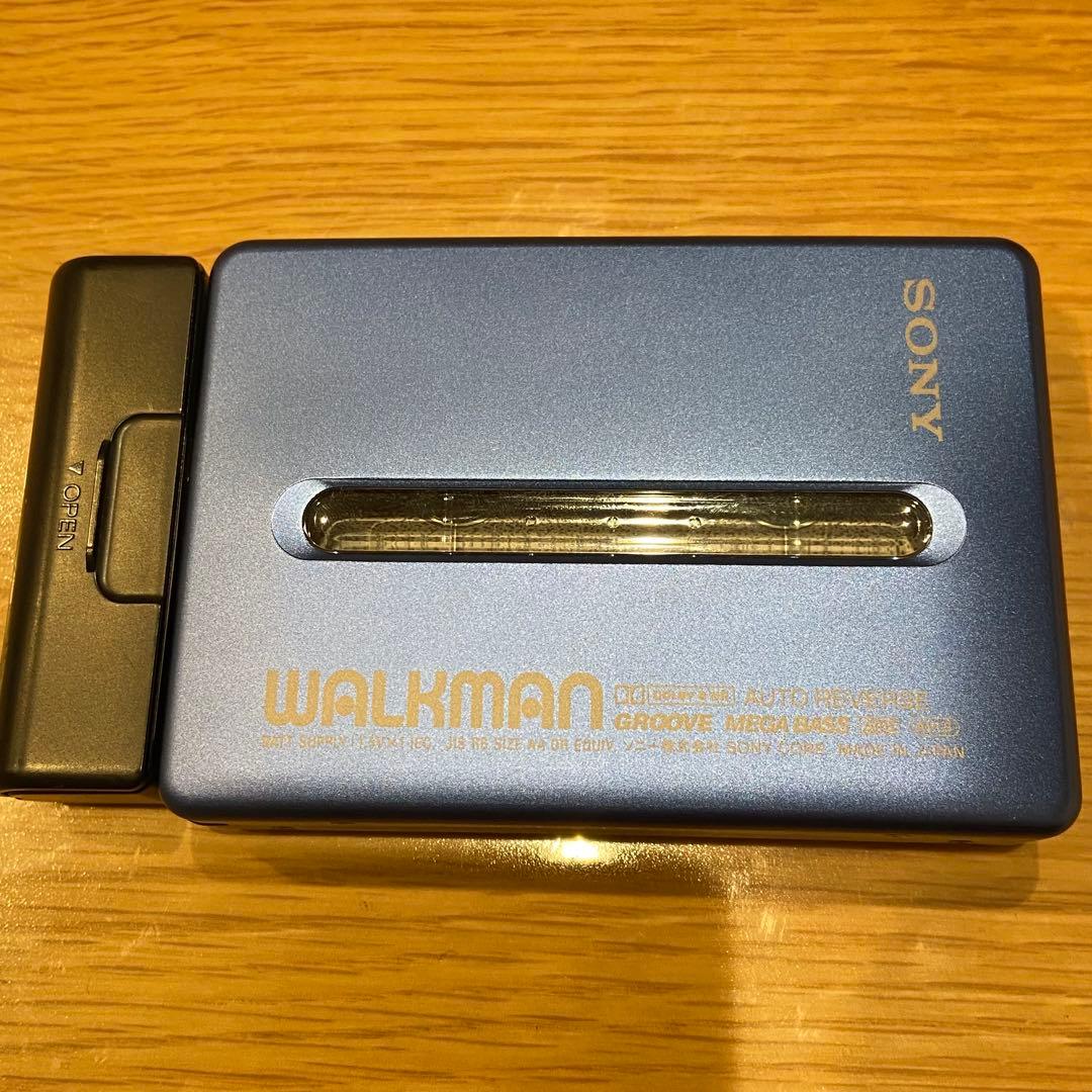 S*i様 【美品ジャンク】 SONY WALKMAN WM-EX677カセットウ