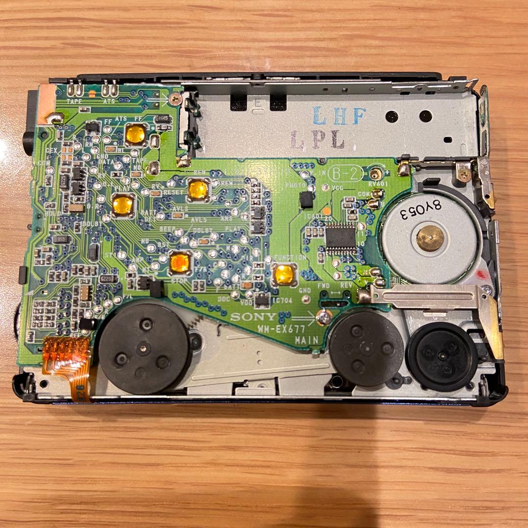 S*i様 【美品ジャンク】 SONY WALKMAN WM-EX677カセットウ