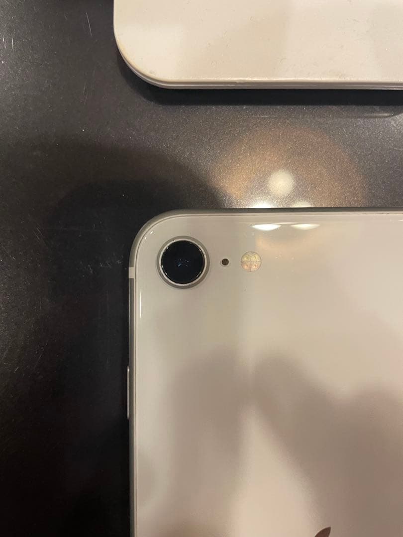 iPhoneSE2「第二世代」バッテリー88% 美品　おまけ付き