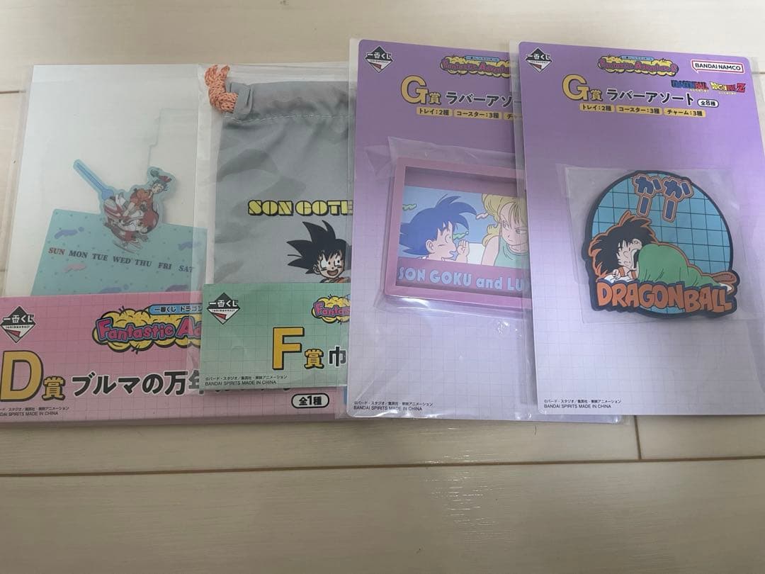 ドラゴンボール フィギュアセット A賞ブルマの万年カレンダーD賞