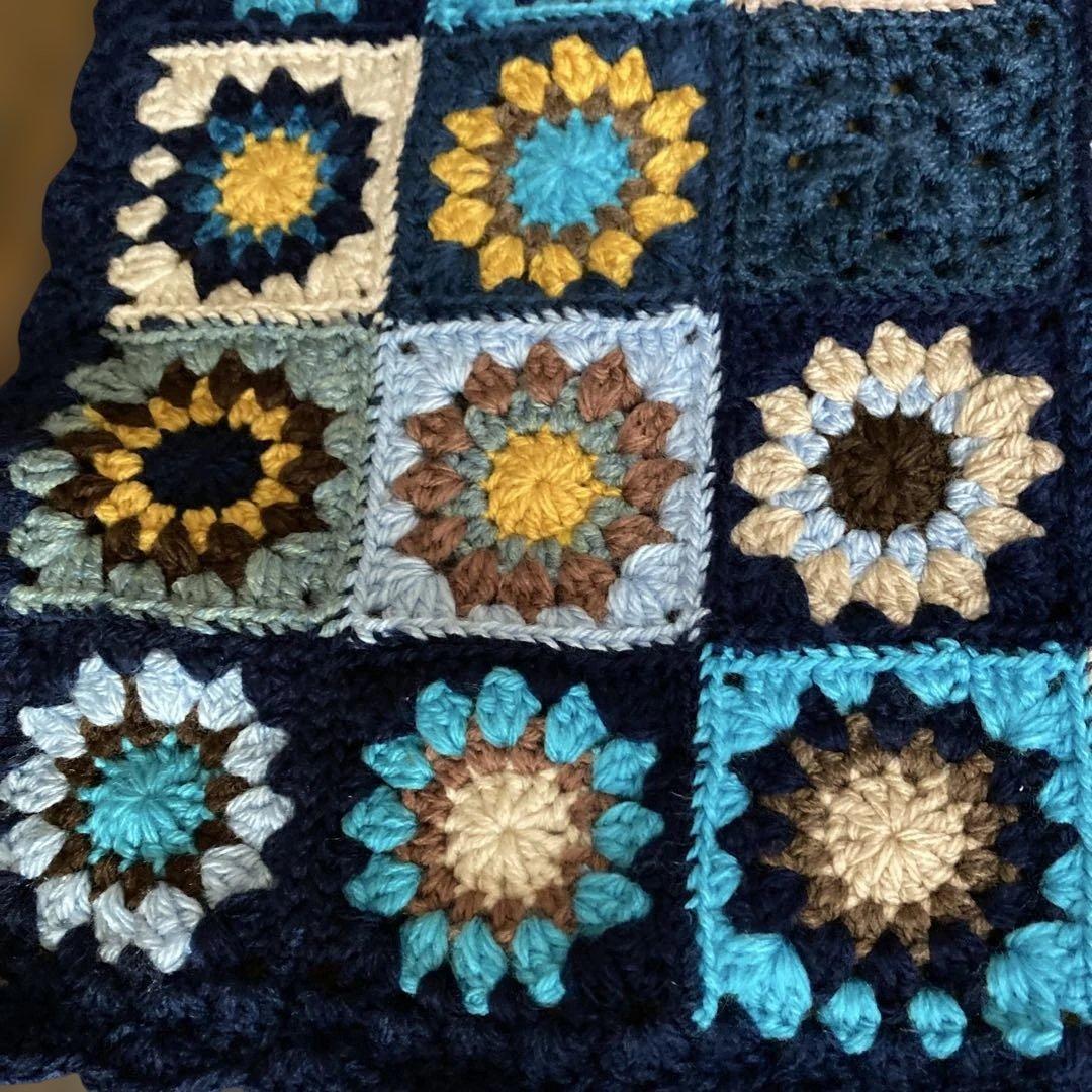 ハンドメイド♡♡モチーフ編みグラニースクエア編みブランケット♡マルチカバー♡