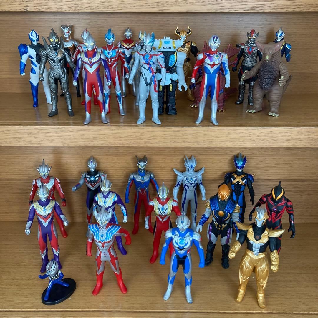 ウルトラマン　フィギュア、おもちゃ、カード