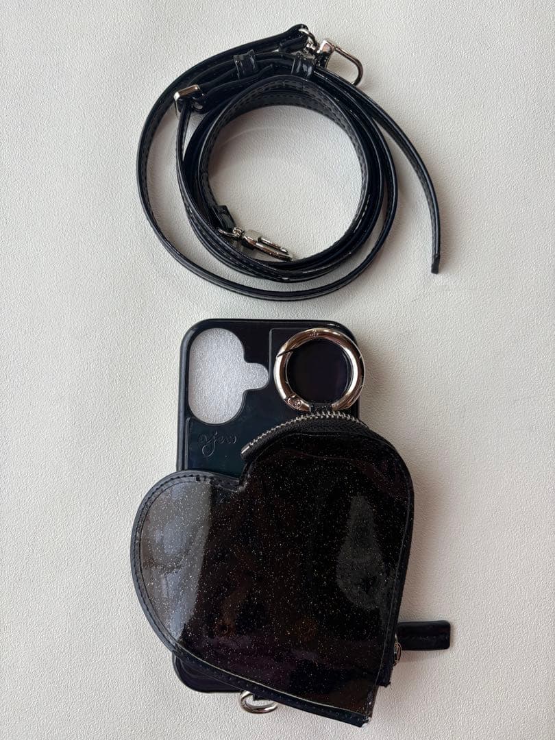 Ajew iPhone16 / black 【PVC heart】