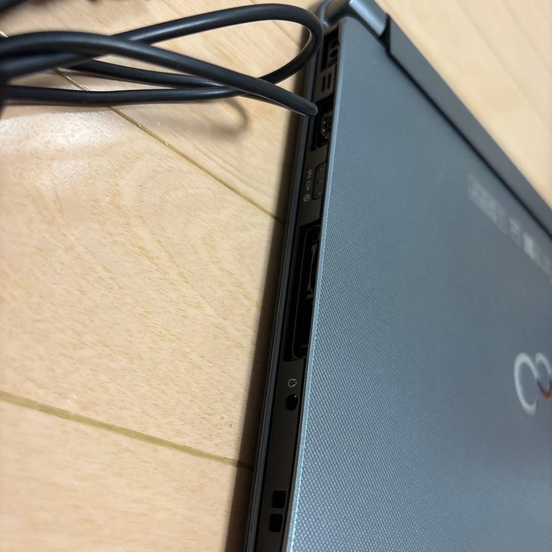 【大特価‼️】FujitsuPCARROWSTABQ665M M-5Y10C4GB