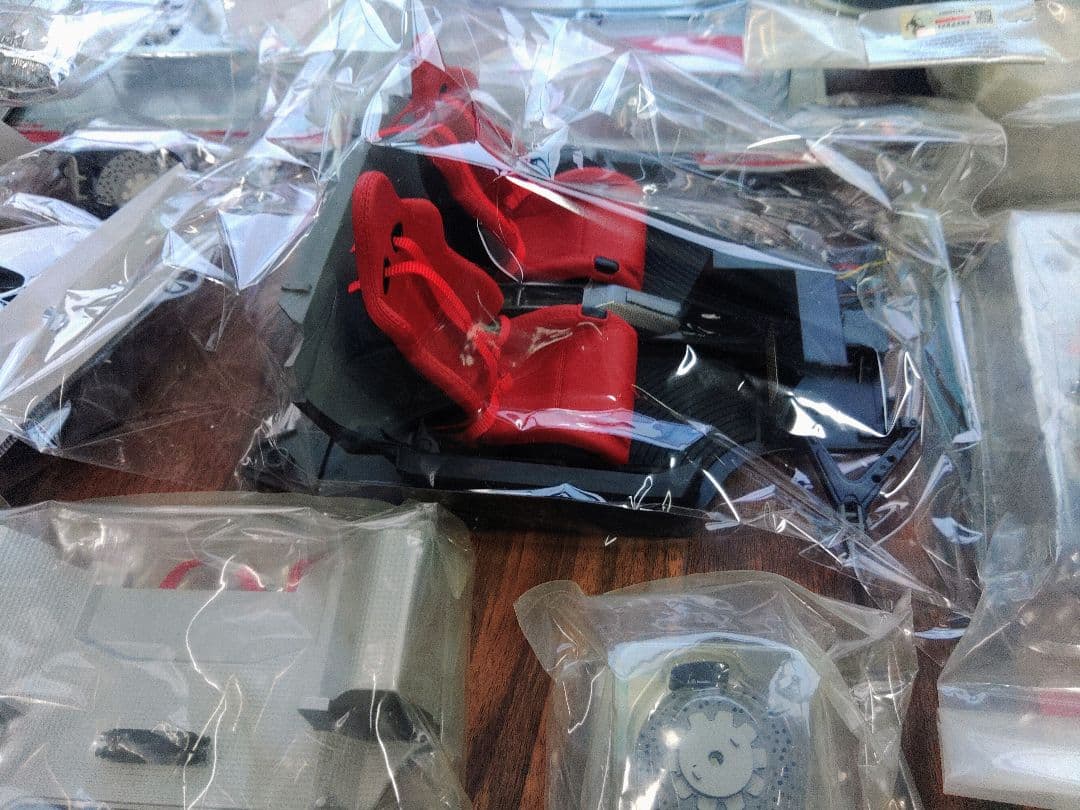 部品まとめ売り！デアゴスティーニ　週刊　エンツォフェラーリ1/10　パーツ