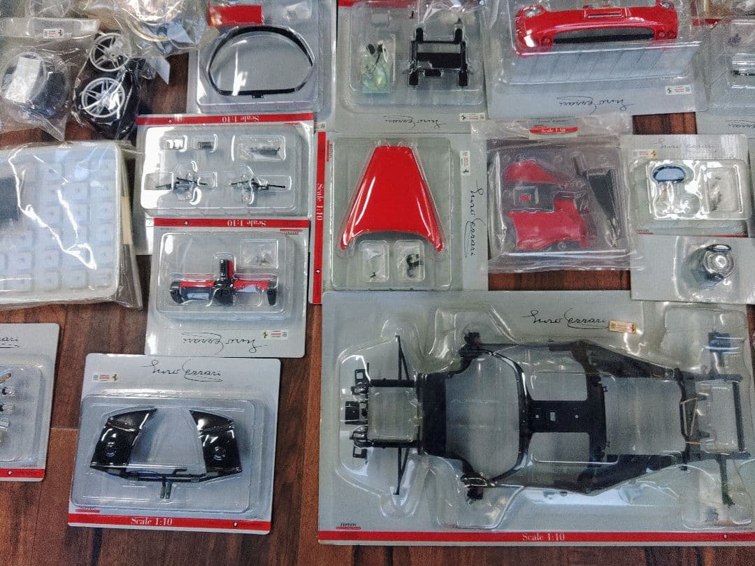 部品まとめ売り！デアゴスティーニ　週刊　エンツォフェラーリ1/10　パーツ