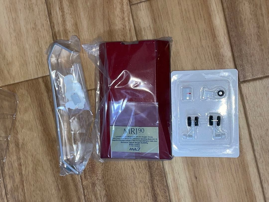 [本体美品]三菱航空機 MRJ90 1:100 JA21MJ[MR19009]