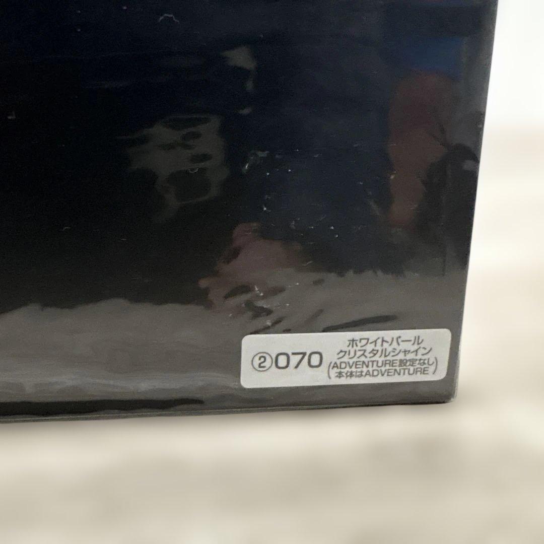 トヨタ RAV4 ミニカー カラーサンプル　ホワイトパールクリスタルシャイン