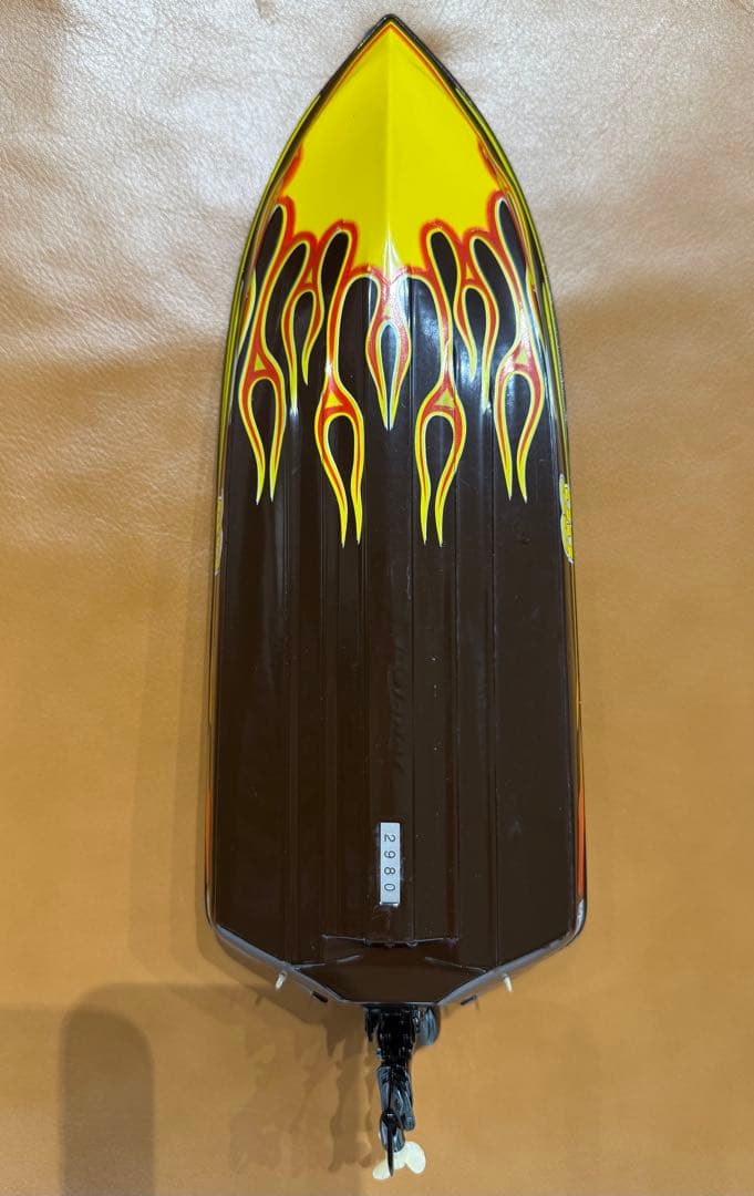 CASTAWAY 1/24スケール バスボート　ダイキャストモデル