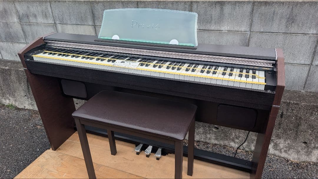 送料込み CASIO 電子ピアノ PX-700 06年製 ★スリムで超美品