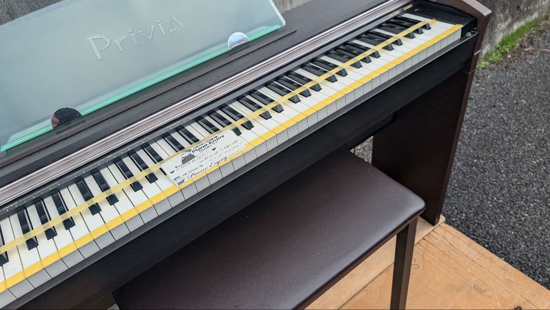 送料込み CASIO 電子ピアノ PX-700 06年製 ★スリムで超美品