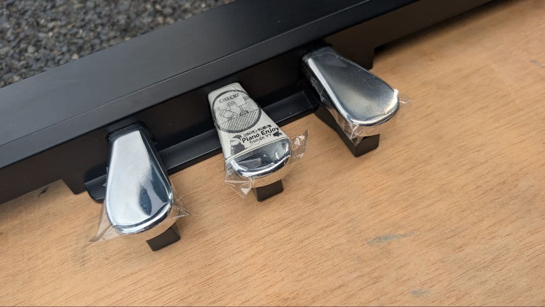 送料込み CASIO 電子ピアノ PX-700 06年製 ★スリムで超美品