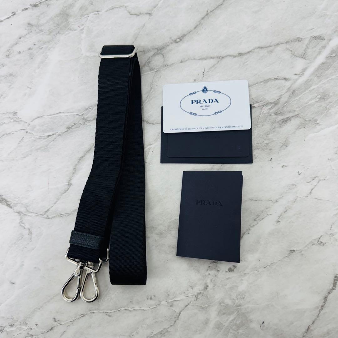 ✨PRADA✨プラダ✨三角ロゴプレート✨ブラック✨ナイロン✨ハンドバッグ✨