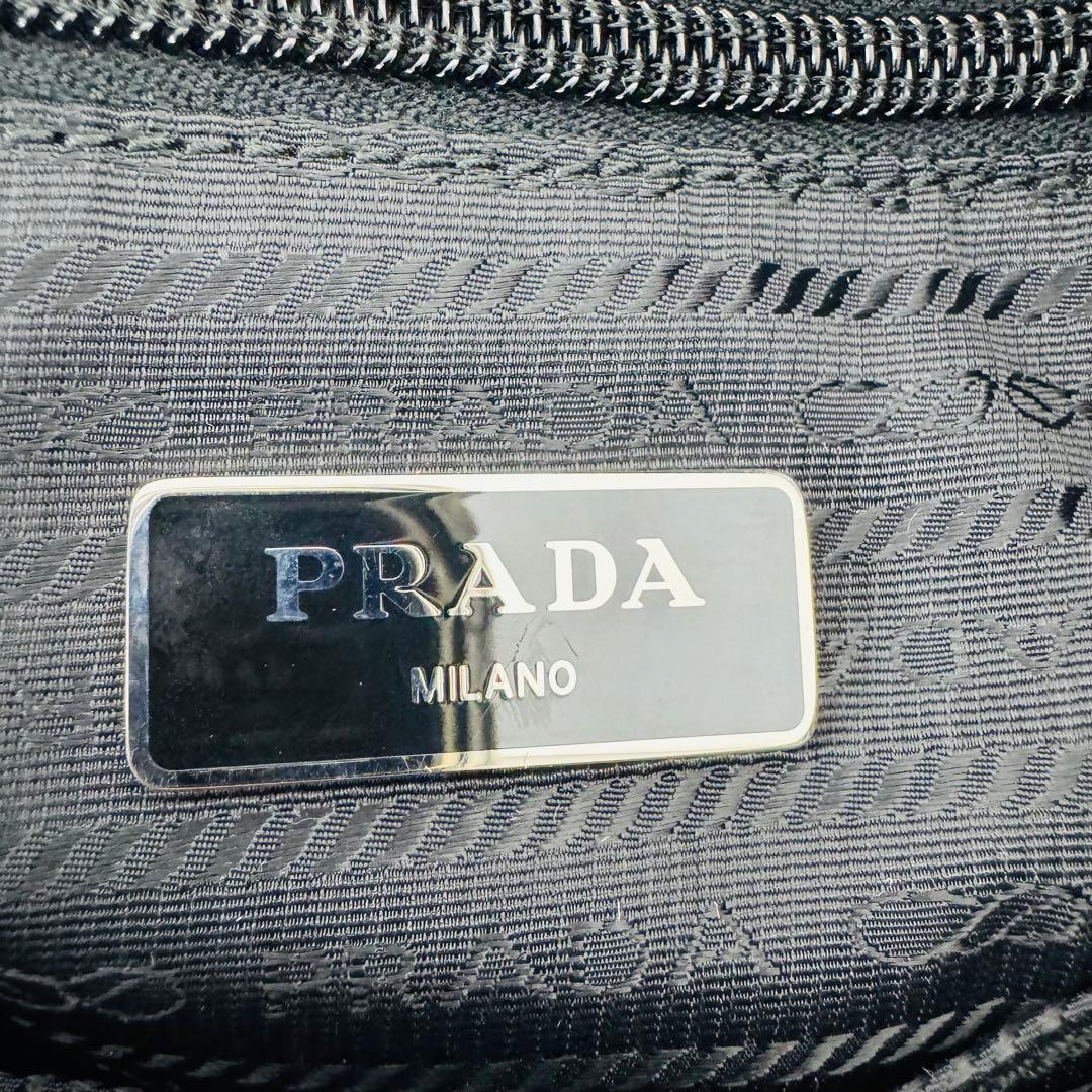 ✨PRADA✨プラダ✨三角ロゴプレート✨ブラック✨ナイロン✨ハンドバッグ✨