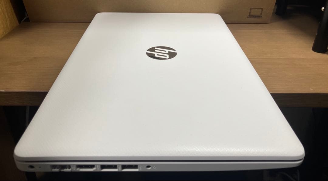 HP Laptop 15.6インチ メモリ8GB SSD256GB