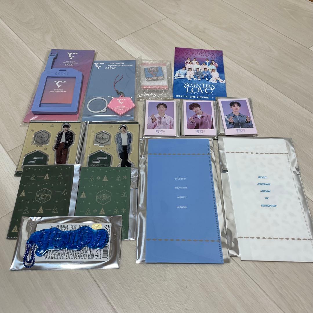 K-POP アイドル フォトカード＆缶バッジセット