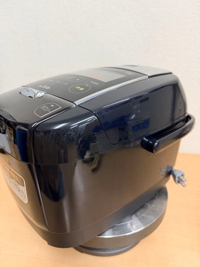 アイリスオーヤマ IH炊飯器KRC-IC30-B 3合炊き 銅釜 2018年製