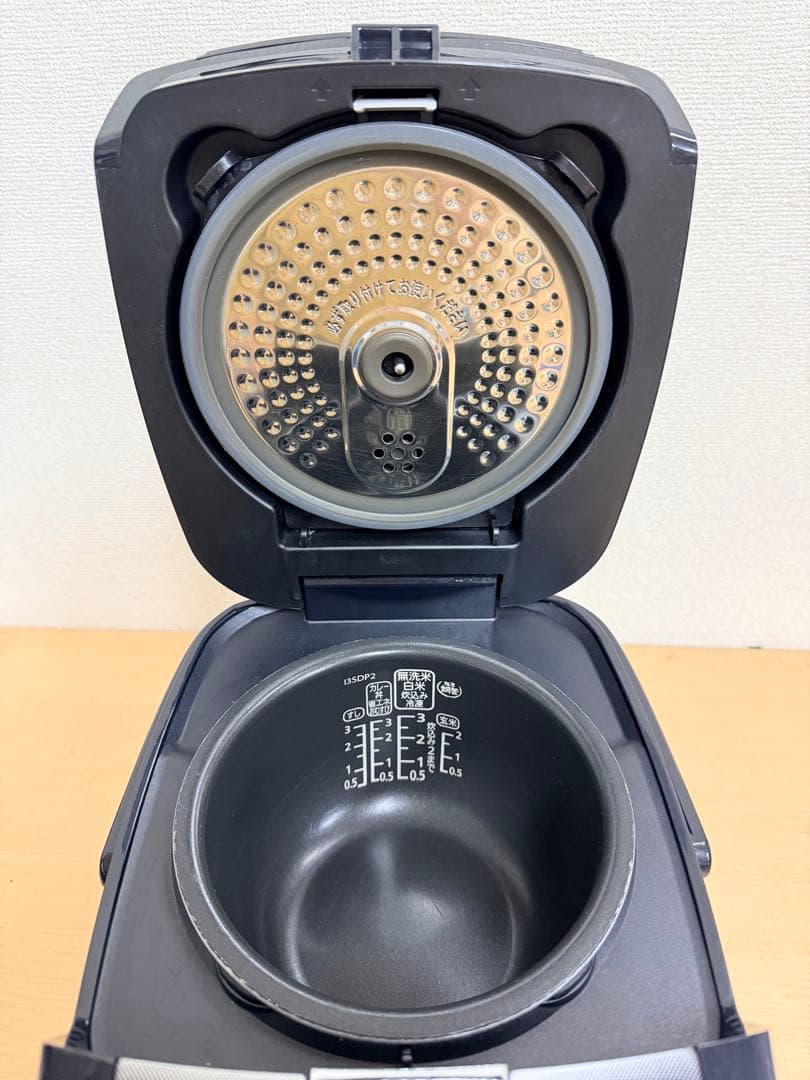 アイリスオーヤマ IH炊飯器KRC-IC30-B 3合炊き 銅釜 2018年製
