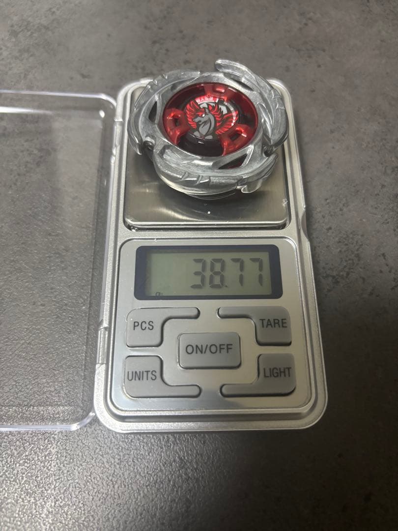 ベイブレードX　エアロペガサスレッドVer　　高重量　38.75g前後