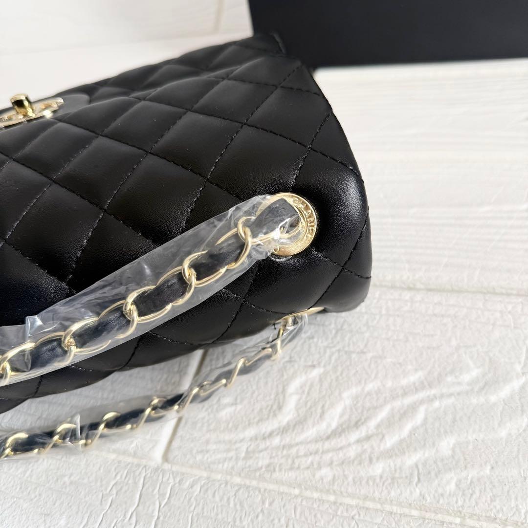 CHANEL シャネル　ノベルティ　チェーンバック　ゴールド