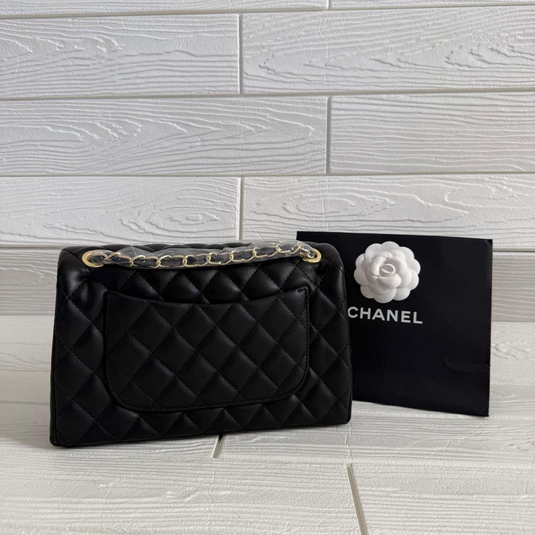 CHANEL シャネル　ノベルティ　チェーンバック　ゴールド