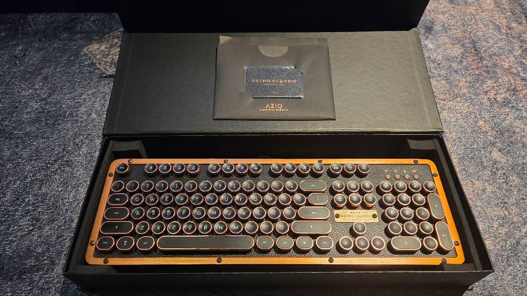 AZIO レトロクラシック キーボード Artisan【値引き交渉ok】