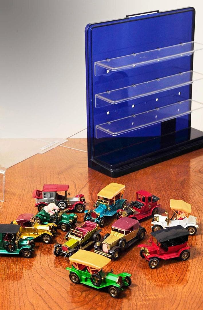 ★MATCHBOX　ミニカー クラシックカーコレクション集飾りケース♪