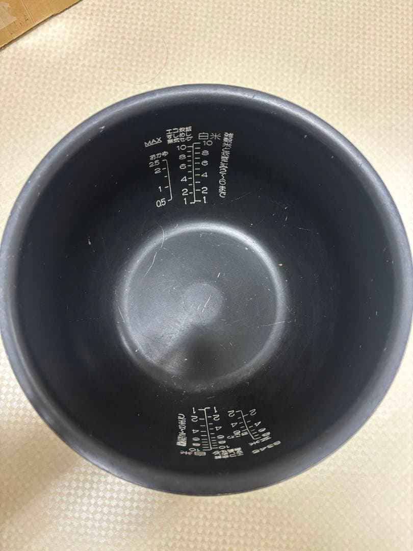 象印 圧力IH炊飯器 一升炊き ZOJIRUSHI NP-NU18