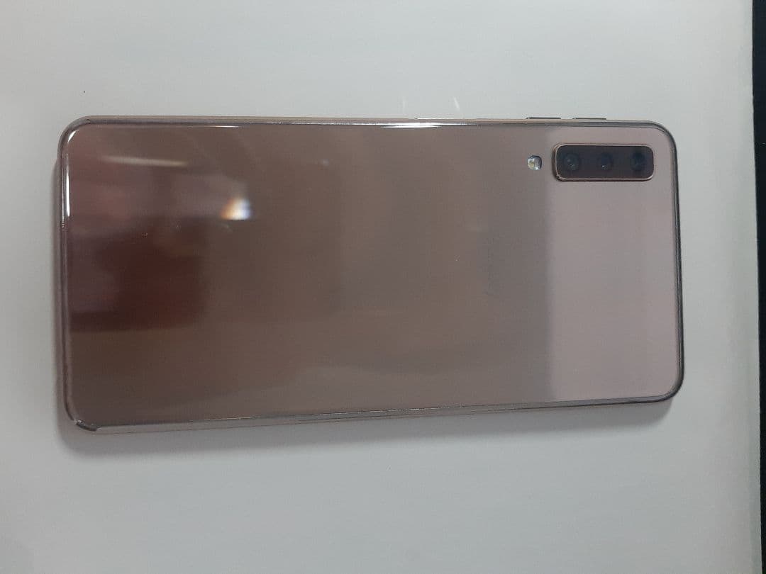 【美品】SIMフリー　Galaxy A7 スマートフォン 本体 ゴールド